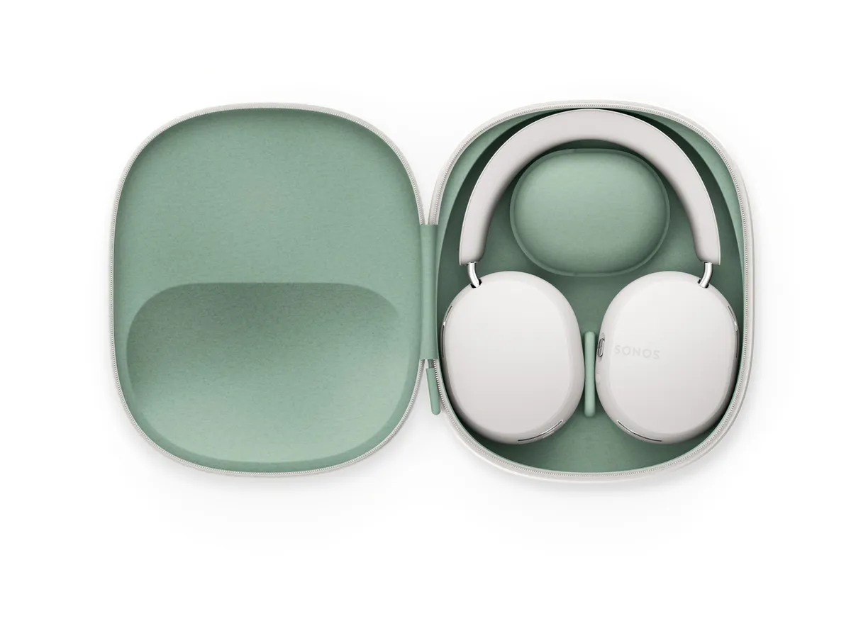 Ace_CaseOpen_Front_Product_Render_White